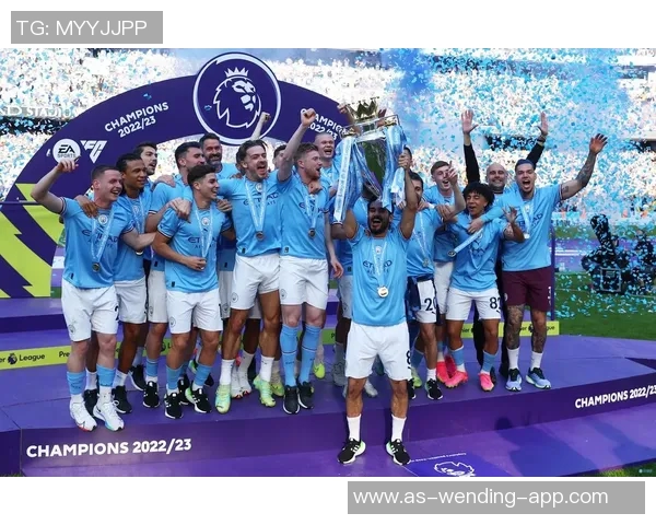 恒大足球再创辉煌荣膺天下足球冠军荣耀时刻